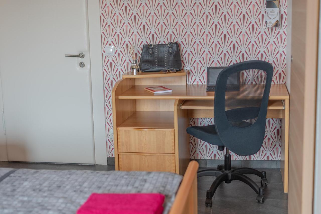 Private & Comfortable Apartments Puttelange-aux-Lacs Esterno foto