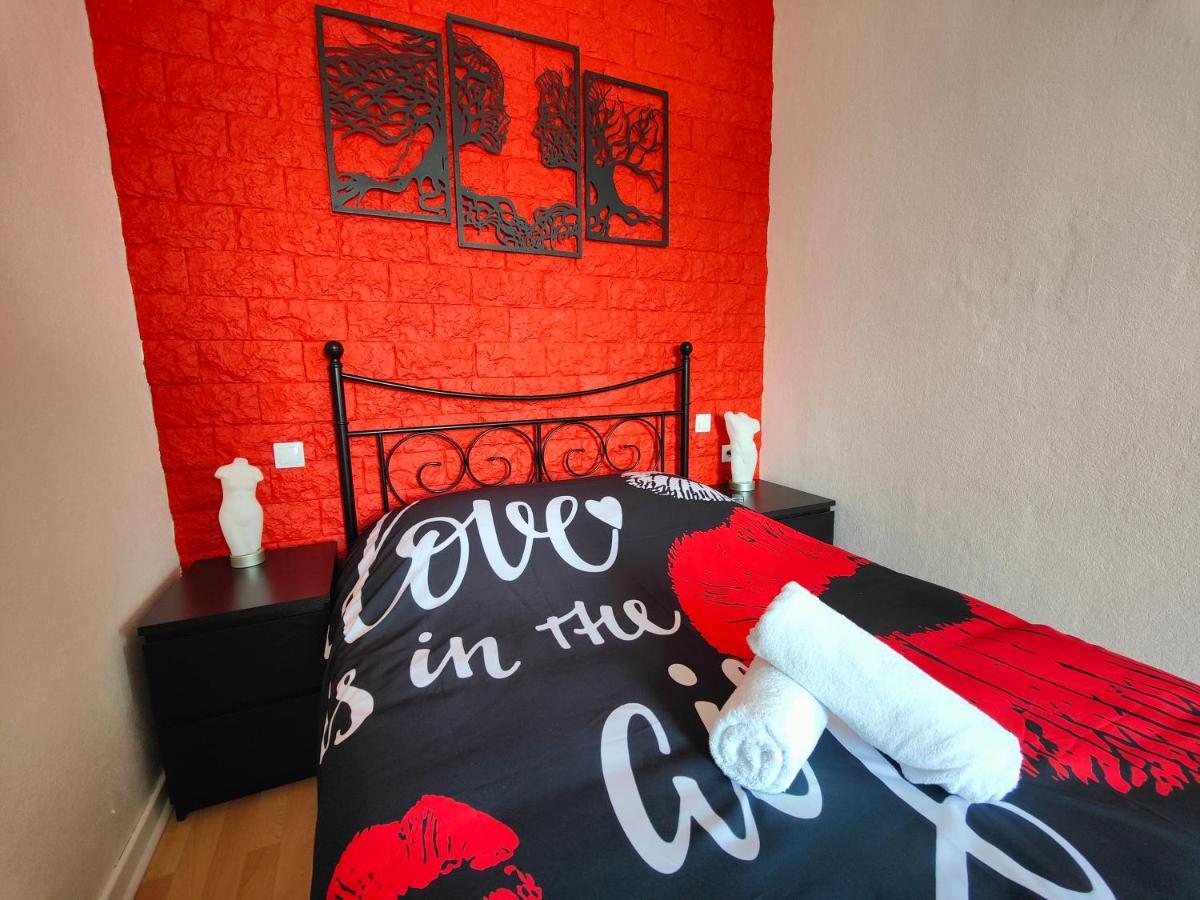 Private & Comfortable Apartments Puttelange-aux-Lacs Esterno foto