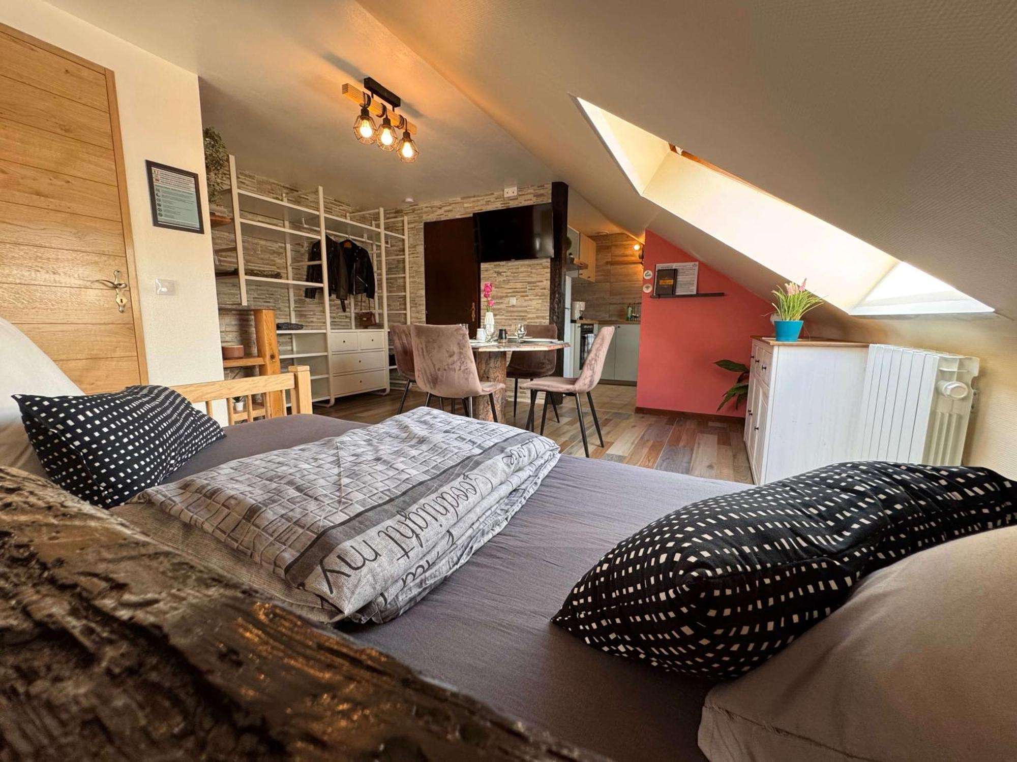 Private & Comfortable Apartments Puttelange-aux-Lacs Esterno foto