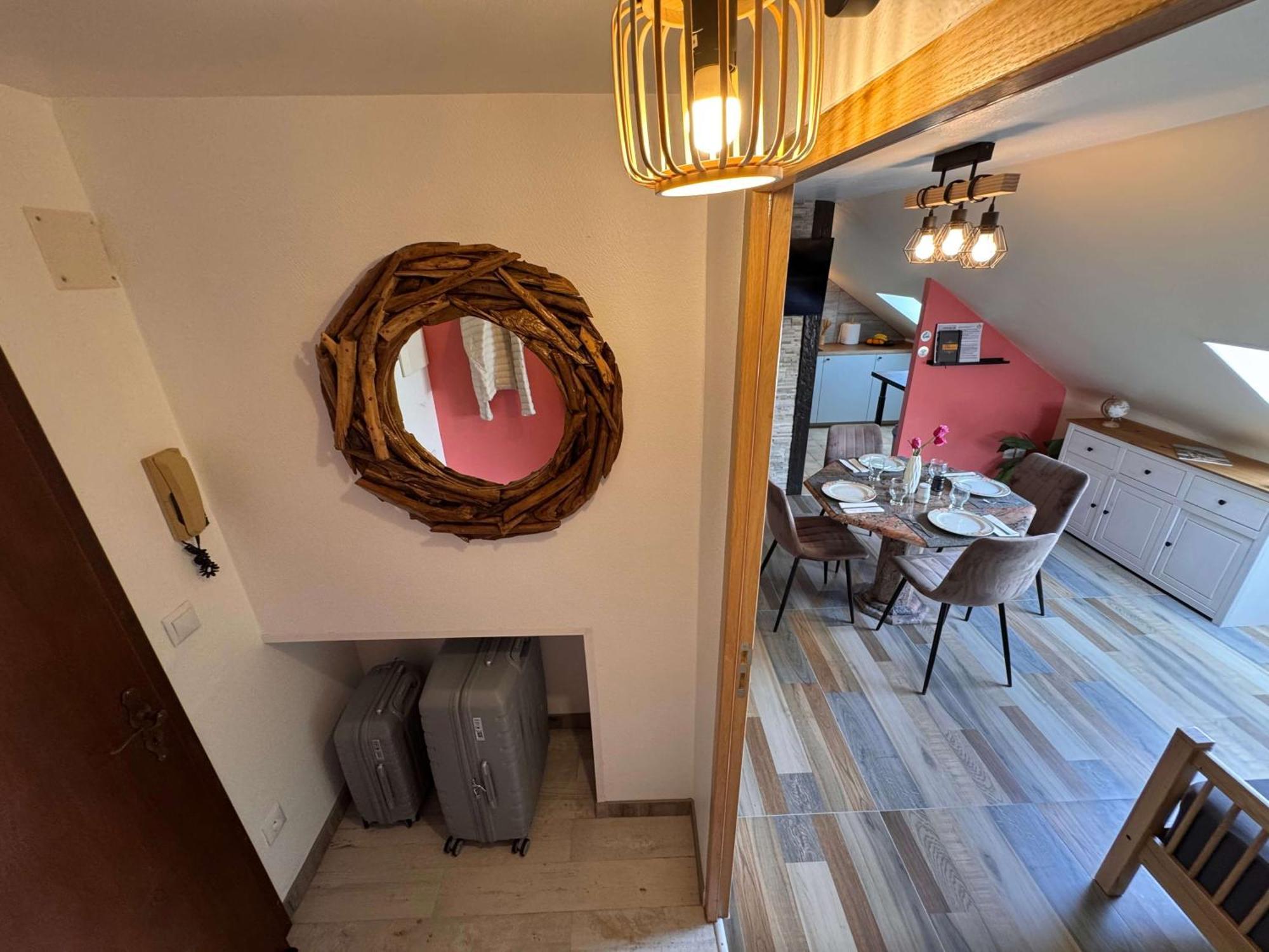 Private & Comfortable Apartments Puttelange-aux-Lacs Esterno foto